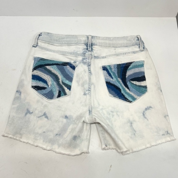 Driftwood NWT Lulu Light Wash Embroidered Cut Off 5" Denim Shorts Women’s 27 - Picture 7 of 10
